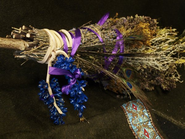 Метла ведьмы