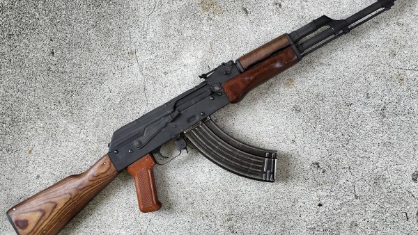 AK 47 автомат