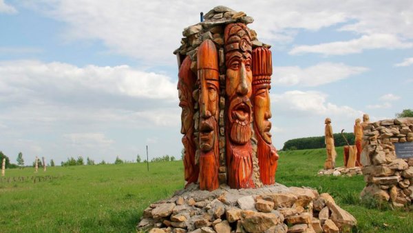 Славянские языческие идолы