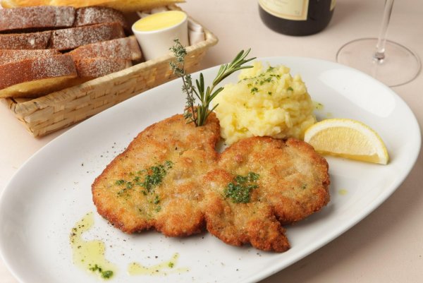 Шницель по венски