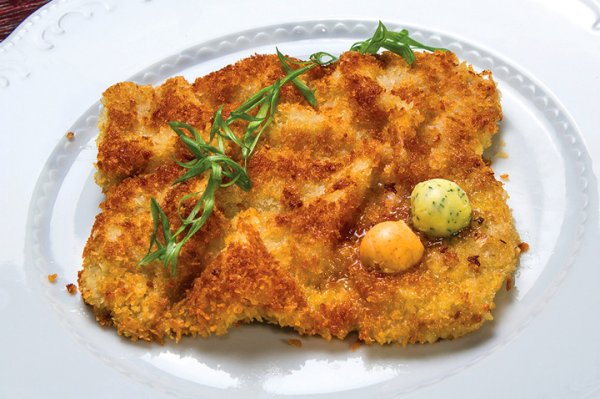 Шницель с косточкой по середине