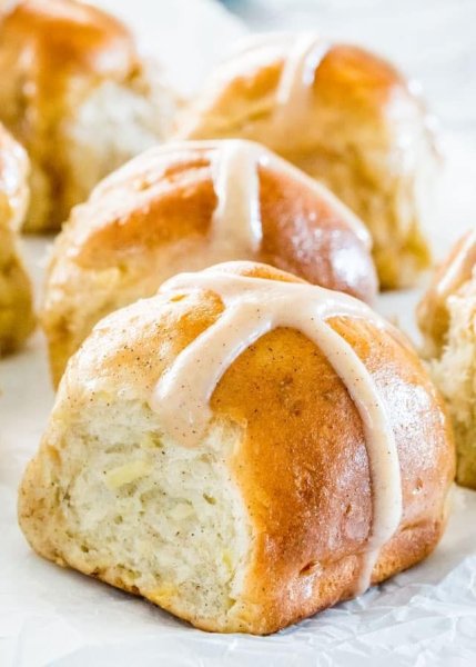 Крестовая булочка