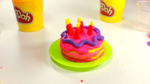Праздничный торт из пластилина