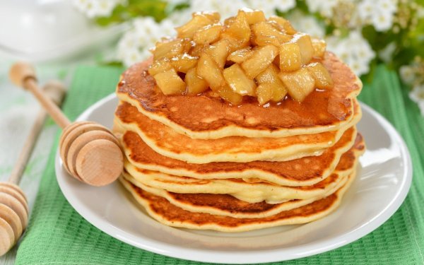 Яблочные панкейки