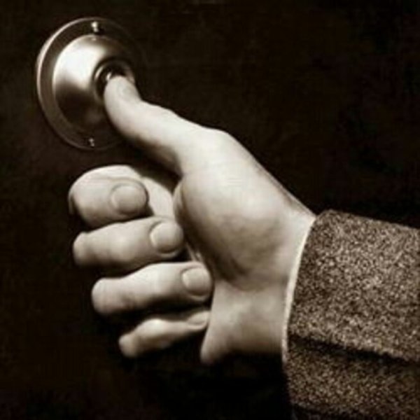 День дверного звонка