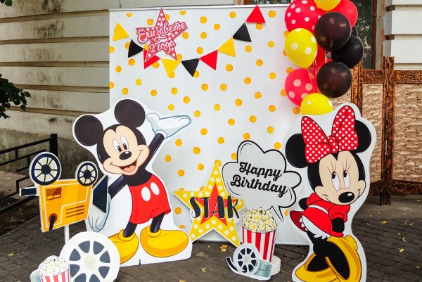 Баннер Микки Маус фотозона